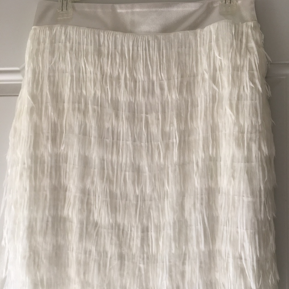 NWT New York & Company White Fringe Skirt Size 4